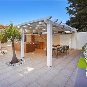 3 bedroom villa with pool and sea views near Scopello, sleeps 6